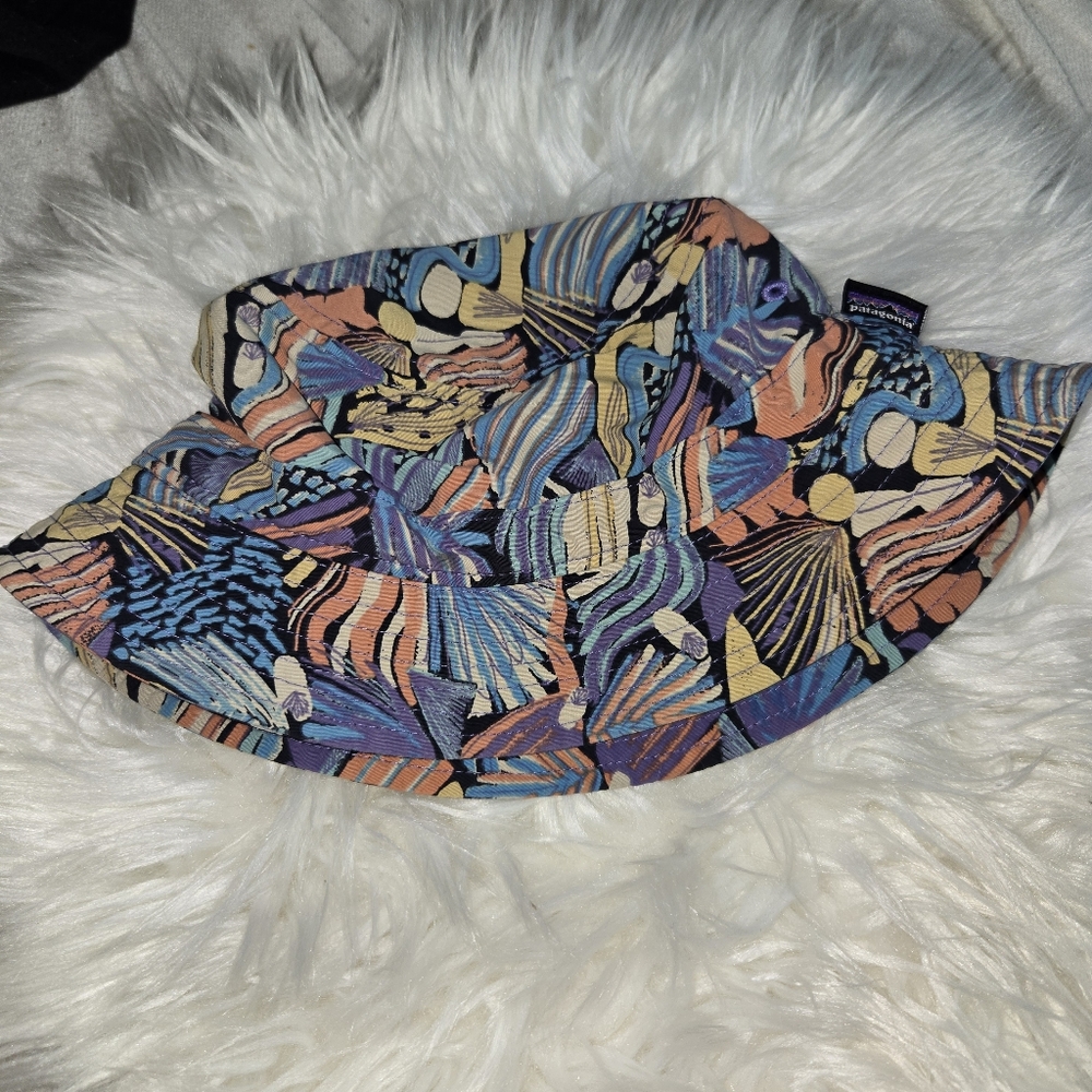 Patagonia Wavefarer bucket hat